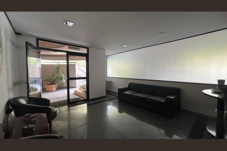 Apartamento à venda com 90m², 3 quartos e 2 vagas Apartamento à venda com 90m², 3 quartos e 2 vagasHall de entrada