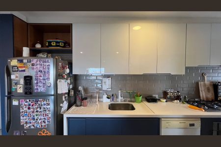 Apartamento à venda com 90m², 3 quartos e 2 vagas Apartamento à venda com 90m², 3 quartos e 2 vagasCozinha