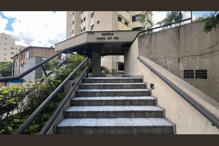 Apartamento à venda com 90m², 3 quartos e 2 vagas Apartamento à venda com 90m², 3 quartos e 2 vagasFachada