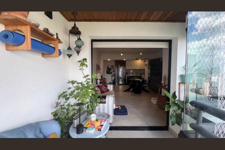 Apartamento à venda com 90m², 3 quartos e 2 vagas Apartamento à venda com 90m², 3 quartos e 2 vagasVaranda da Sala