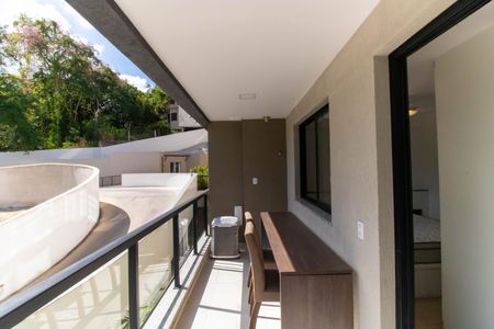 Studio para alugar com 38m², 1 quarto e 1 vaga Studio para alugar com 38m², 1 quarto e 1 vagaVaranda