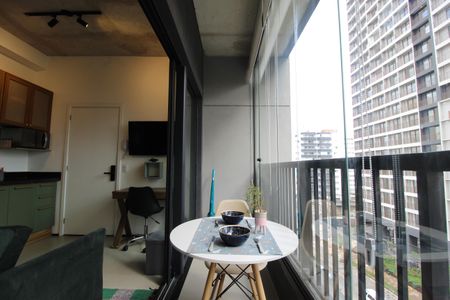 Studio para alugar com 24m², 1 quarto e 1 vagaVaranda