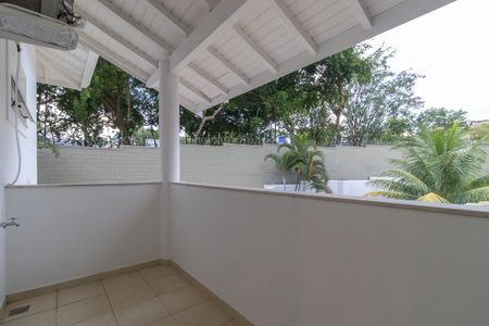 Casa de condomínio à venda com 365m², 4 quartos e 2 vagasQuarto da suíte 1 - Sacada