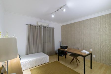 Casa de condomínio à venda com 365m², 4 quartos e 2 vagasQuarto da suíte 3 - Suíte americana