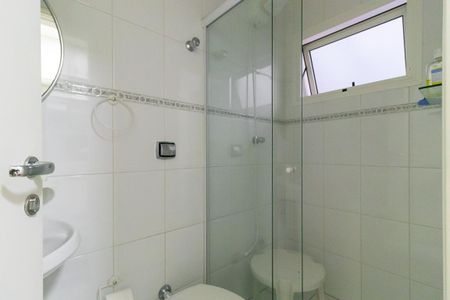 Casa de condomínio à venda com 365m², 4 quartos e 2 vagasBanheiro de serviço