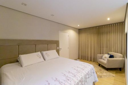 Casa de condomínio à venda com 365m², 4 quartos e 2 vagasQuarto da suíte 1