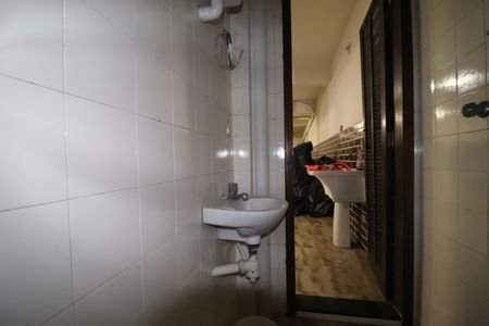 Casa à venda com 301m², 2 quartos e 4 vagasLavabo