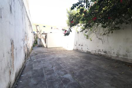 Casa à venda com 301m², 2 quartos e 4 vagasQuintal