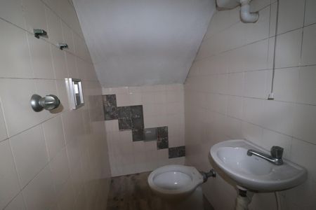 Casa à venda com 301m², 2 quartos e 4 vagasLavabo