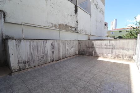 Casa à venda com 301m², 2 quartos e 4 vagasQuintal