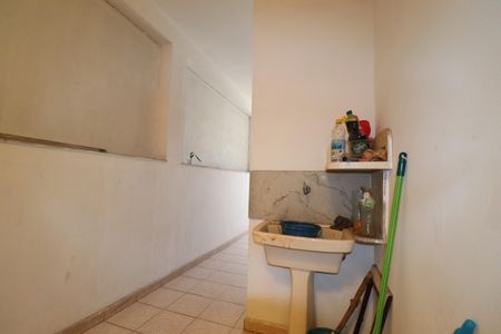 Casa à venda com 301m², 2 quartos e 4 vagasÁrea de Serviço