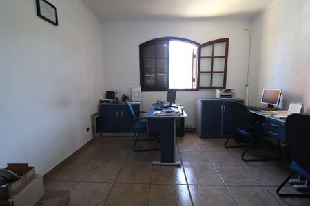 Casa à venda com 301m², 2 quartos e 4 vagasQuarto 1 suíte