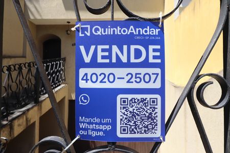 Casa à venda com 301m², 2 quartos e 4 vagasPlaquinha