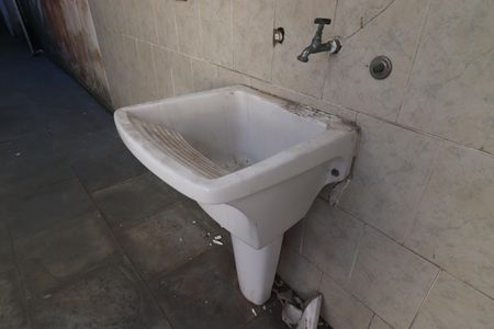 Casa à venda com 301m², 2 quartos e 4 vagasQuintal