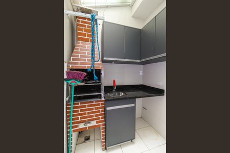 Casa de condomínio à venda com 65m², 2 quartos e 1 vaga Casa de condomínio à venda com 65m², 2 quartos e 1 vagaÁrea de serviço e Churrasqueira