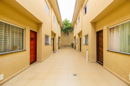 Casa de condomínio à venda com 65m², 2 quartos e 1 vaga Casa de condomínio à venda com 65m², 2 quartos e 1 vagaÁrea Externa