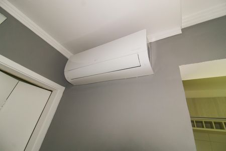 Casa de condomínio à venda com 65m², 2 quartos e 1 vaga Casa de condomínio à venda com 65m², 2 quartos e 1 vagaSala