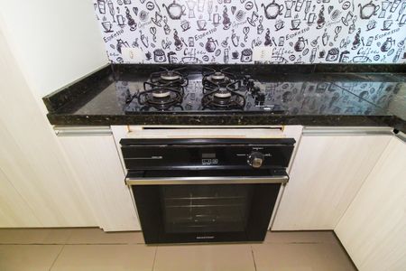 Casa de condomínio à venda com 65m², 2 quartos e 1 vaga Casa de condomínio à venda com 65m², 2 quartos e 1 vagaCozinha