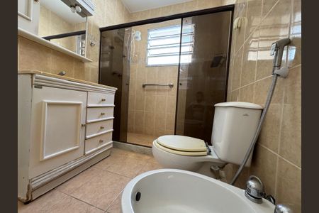 Casa de condomínio à venda com 190m², 3 quartos e 2 vagasSuíte - Banheiro