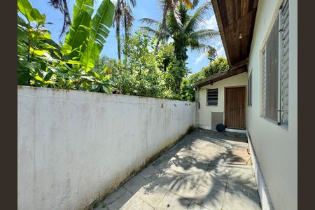 Casa de condomínio à venda com 190m², 3 quartos e 2 vagasÁrea externa