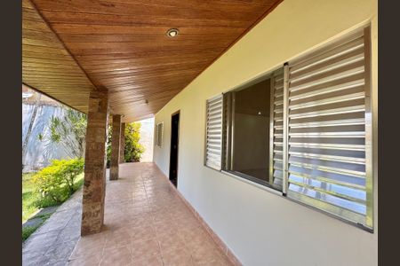 Casa de condomínio à venda com 190m², 3 quartos e 2 vagasÁrea externa