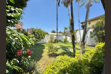 Casa de condomínio à venda com 190m², 3 quartos e 2 vagasÁrea externa