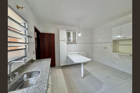 Casa de condomínio à venda com 190m², 3 quartos e 2 vagasCozinha