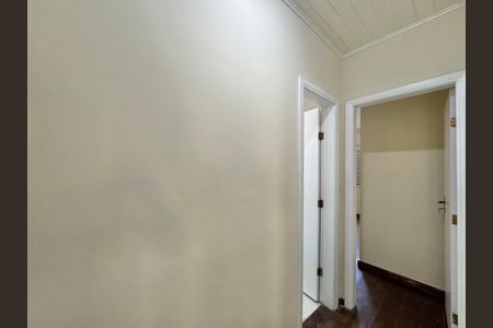 Casa de condomínio à venda com 190m², 3 quartos e 2 vagasCorredor