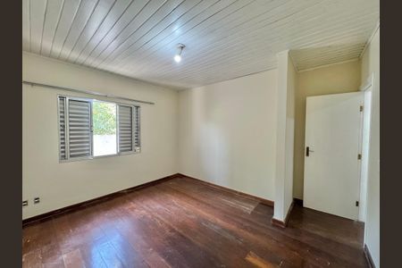 Casa de condomínio à venda com 190m², 3 quartos e 2 vagasQuarto