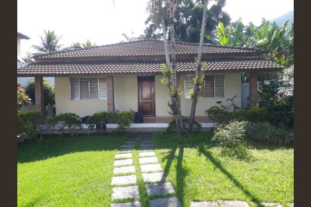 Casa de condomínio à venda com 190m², 3 quartos e 2 vagasÁrea externa