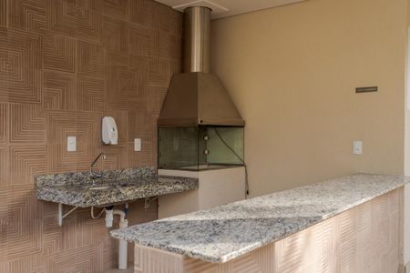 Apartamento para alugar com 44m², 2 quartos e 1 vagaÁrea comum - Churrasqueira