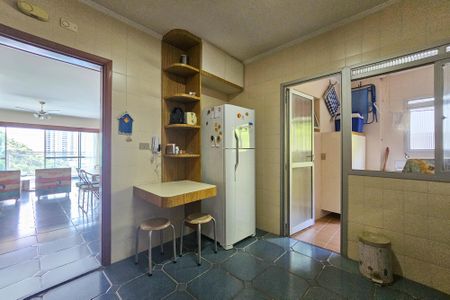 Apartamento para alugar com 161m², 3 quartos e 2 vagasCozinha