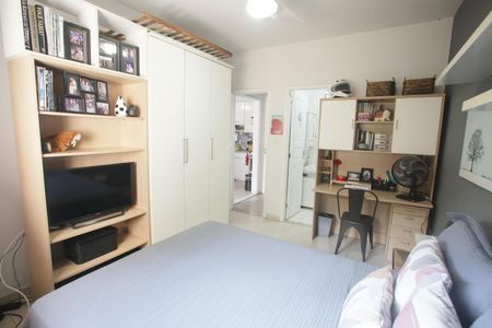 Casa à venda com 564m², 4 quartos e 3 vagas Casa à venda com 564m², 4 quartos e 3 vagasSuíte 2