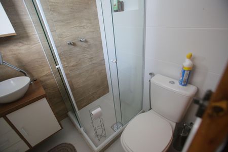 Casa à venda com 564m², 4 quartos e 3 vagas Casa à venda com 564m², 4 quartos e 3 vagasBanheiro da Suíte 1