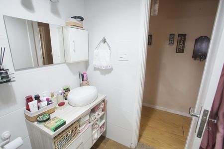 Casa à venda com 564m², 4 quartos e 3 vagas Casa à venda com 564m², 4 quartos e 3 vagasBanheiro Social