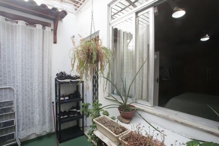 Casa à venda com 564m², 4 quartos e 3 vagas Casa à venda com 564m², 4 quartos e 3 vagasJardim de Primavera