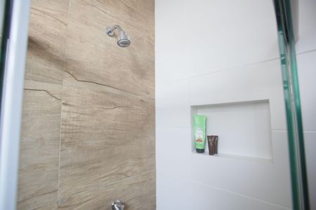 Casa à venda com 564m², 4 quartos e 3 vagas Casa à venda com 564m², 4 quartos e 3 vagasBanheiro da Suíte 1