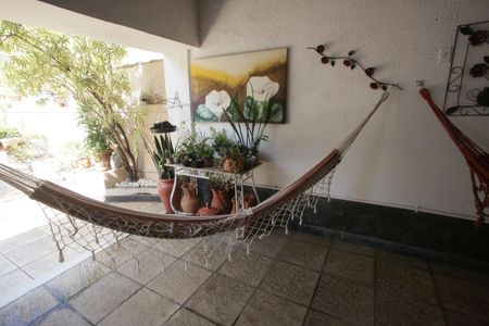 Casa à venda com 564m², 4 quartos e 3 vagas Casa à venda com 564m², 4 quartos e 3 vagasÁrea Gourmet