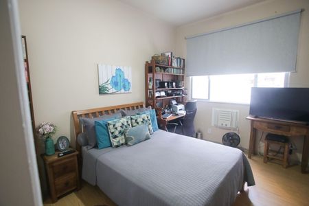 Casa à venda com 564m², 4 quartos e 3 vagas Casa à venda com 564m², 4 quartos e 3 vagasSuíte 1