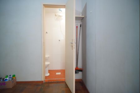 Apartamento à venda com 84m², 3 quartos e sem vagaQuarto e Banheiro de Serviço