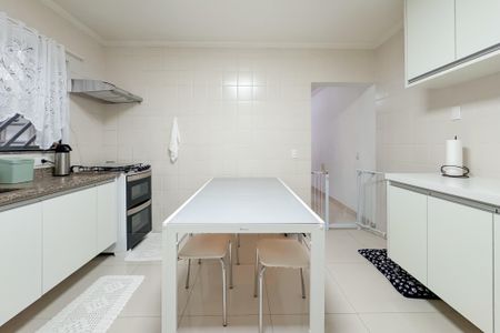 Casa à venda com 100m², 3 quartos e 2 vagasCozinha
