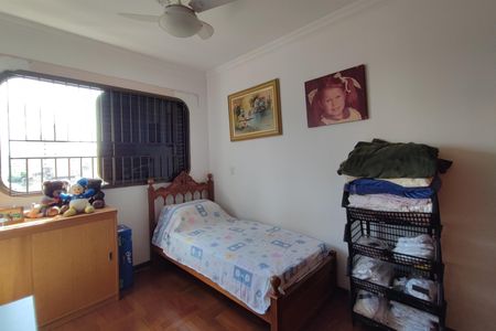 Apartamento à venda com 180m², 4 quartos e 2 vagas Apartamento à venda com 180m², 4 quartos e 2 vagasQuarto 2