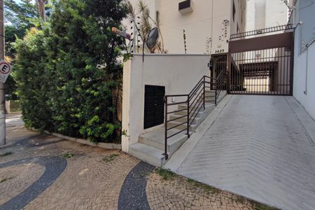 Apartamento à venda com 180m², 4 quartos e 2 vagas Apartamento à venda com 180m², 4 quartos e 2 vagasFachada do Condomínio