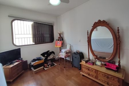 Apartamento à venda com 180m², 4 quartos e 2 vagas Apartamento à venda com 180m², 4 quartos e 2 vagasQuarto 3