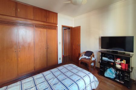 Apartamento à venda com 180m², 4 quartos e 2 vagas Apartamento à venda com 180m², 4 quartos e 2 vagasQuarto 4