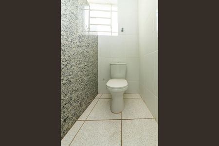 Casa para alugar com 341m², 4 quartos e 2 vagasBanheiro Social 1