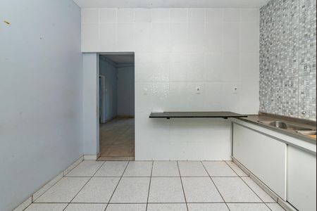 Casa para alugar com 341m², 4 quartos e 2 vagasCozinha