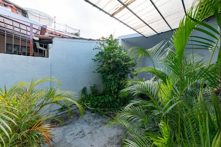 Casa para alugar com 341m², 4 quartos e 2 vagasEntrada