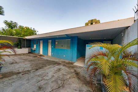 Casa para alugar com 341m², 4 quartos e 2 vagasQuintal