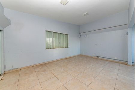 Casa para alugar com 341m², 4 quartos e 2 vagasSala 2